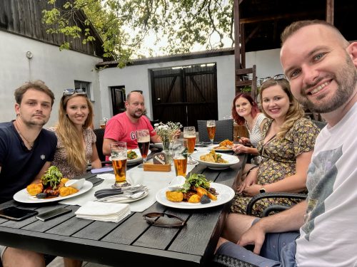 POSEZENÍ V RESTAURACI MAHLER V KALIŠTÍCH (13. 7.)