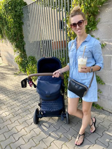 STELLINKA NA ODPOLEDNÍ PROCHÁZCE S MAMINKOU A NATÁLKOU (2. 10.)