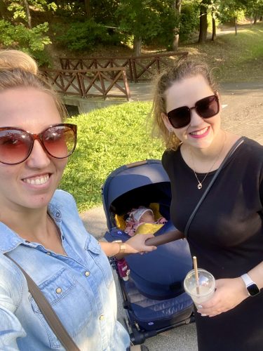 STELLINKA NA ODPOLEDNÍ PROCHÁZCE S MAMINKOU A NATÁLKOU (2. 10.)