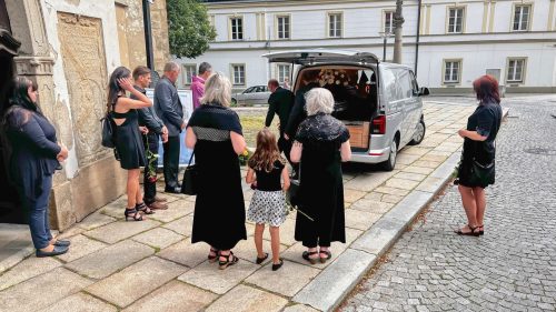 POHŘEB DĚDY - 1.7.2023