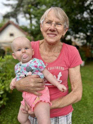STELLINKA S PRABABIČKOU MARUŠKOU V MOZOLOVĚ (10. 7.)