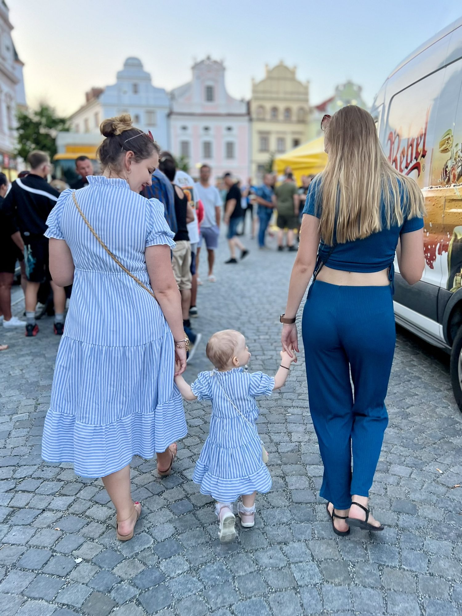 KULTURNÍ VEČER NA HAVLÍČKOVĚ NÁMĚSTÍ (18. 7.)